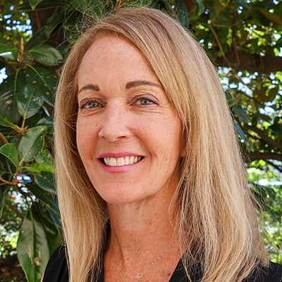 Jane Dwyer Lee